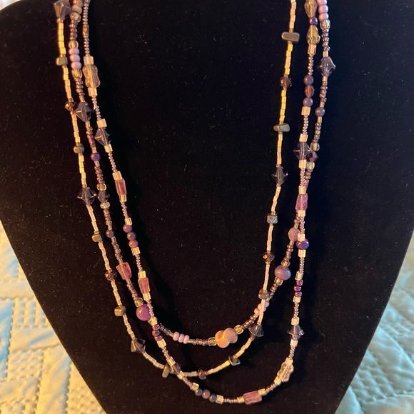 Tri strand purple/white with pewter closure - Picture 2 of 5